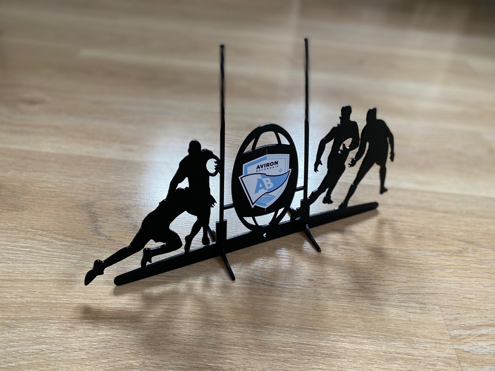 Scénette Rugby Métal Personnalisée – Plaquage & Départ Ballon – Image 5