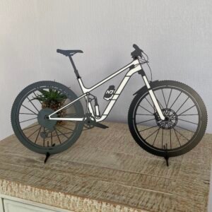 Silhouette vélo VTT en métal